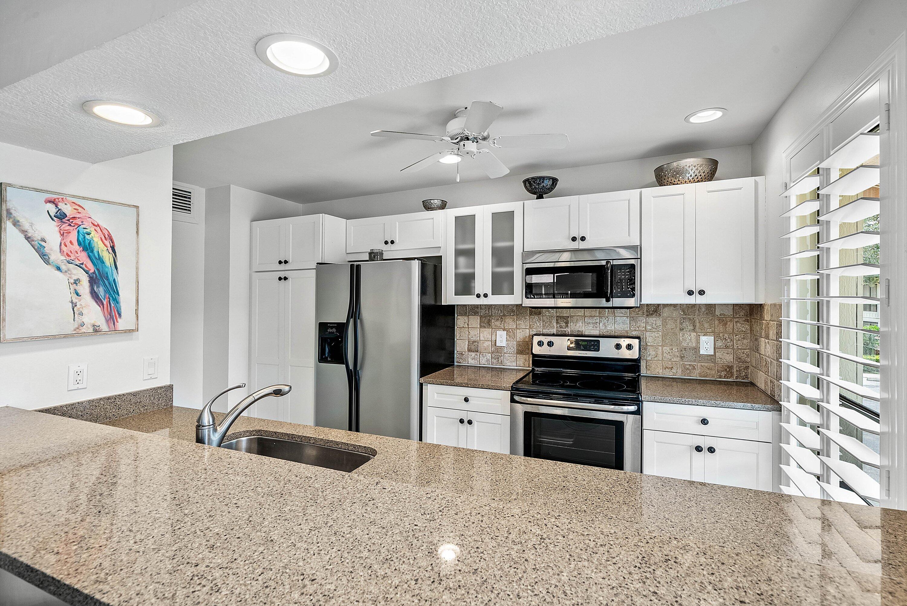 523 BRACKENWOOD Place