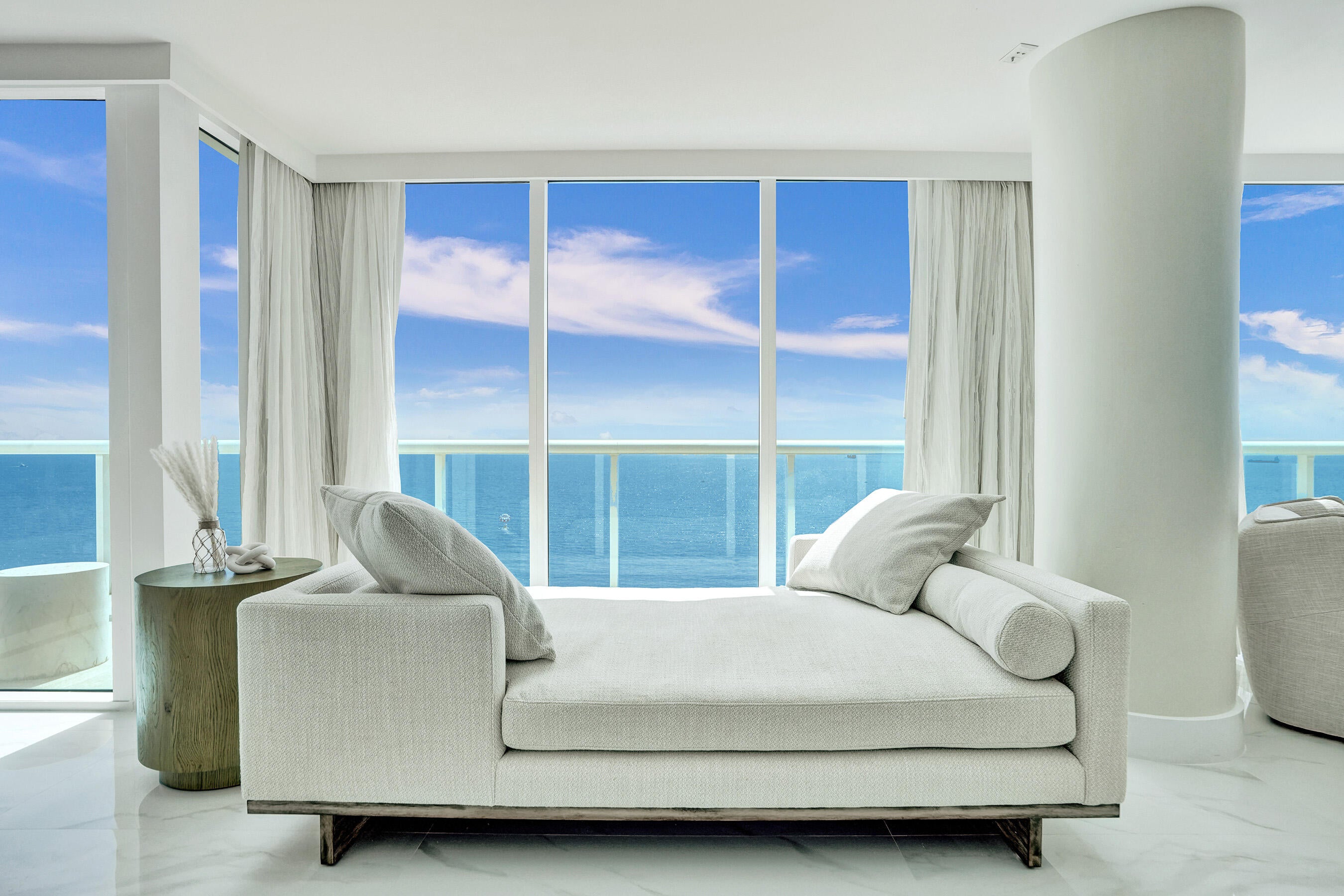 505 N Fort Lauderdale Beach Boulevard N 2500