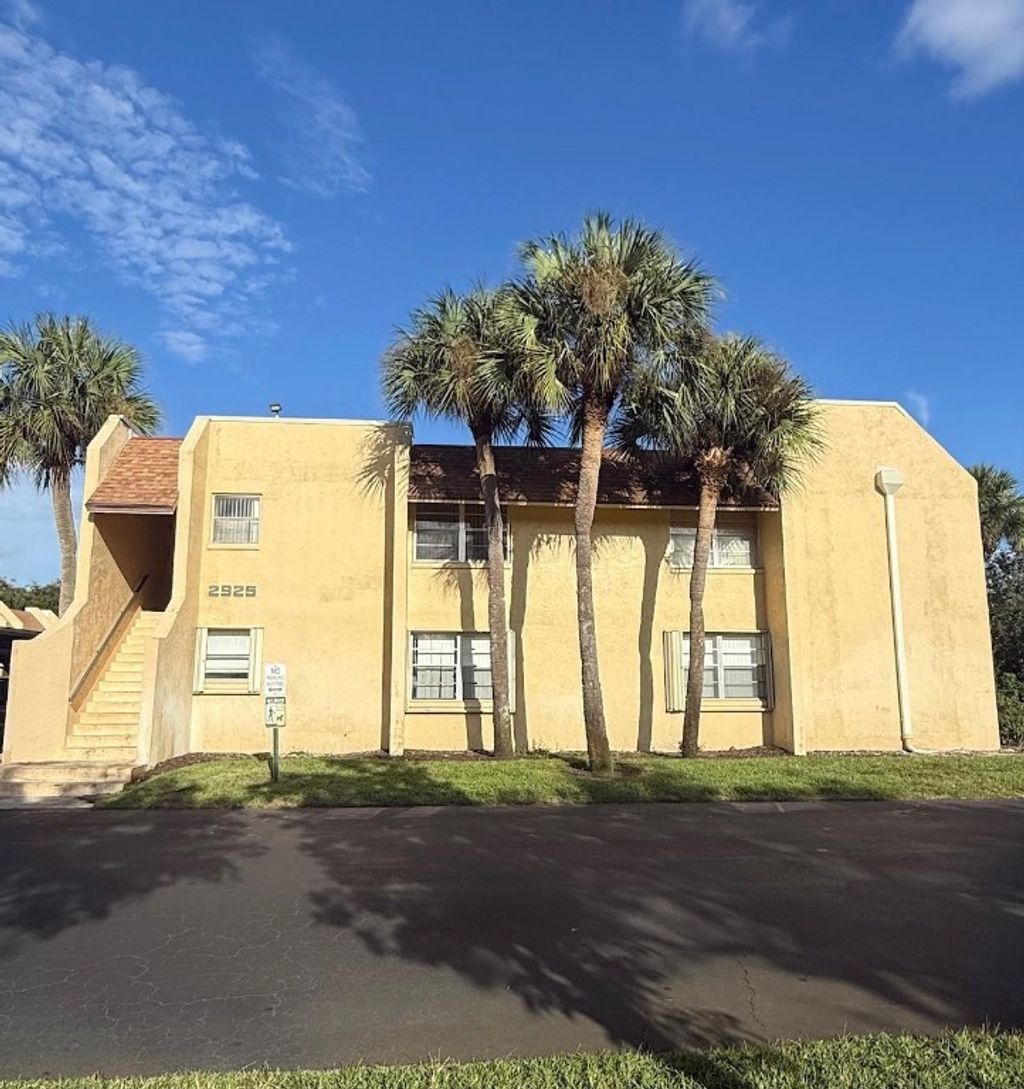 Photo of 2925 SW 22nd Avenue #1070, Delray Beach, FL 33445 (MLS # F10529436)