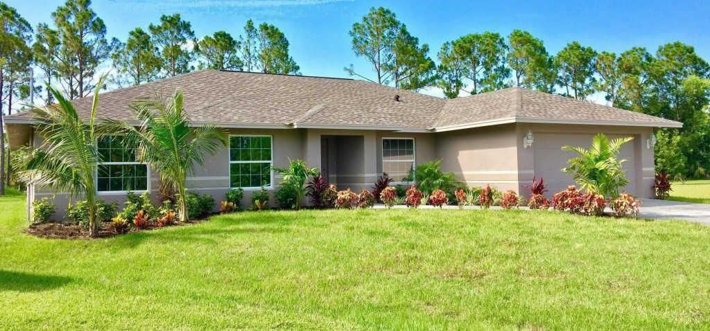 Photo of 6432 NW Zinnia Court Ct, Port St Lucie, FL 34986 (MLS # R10747442)