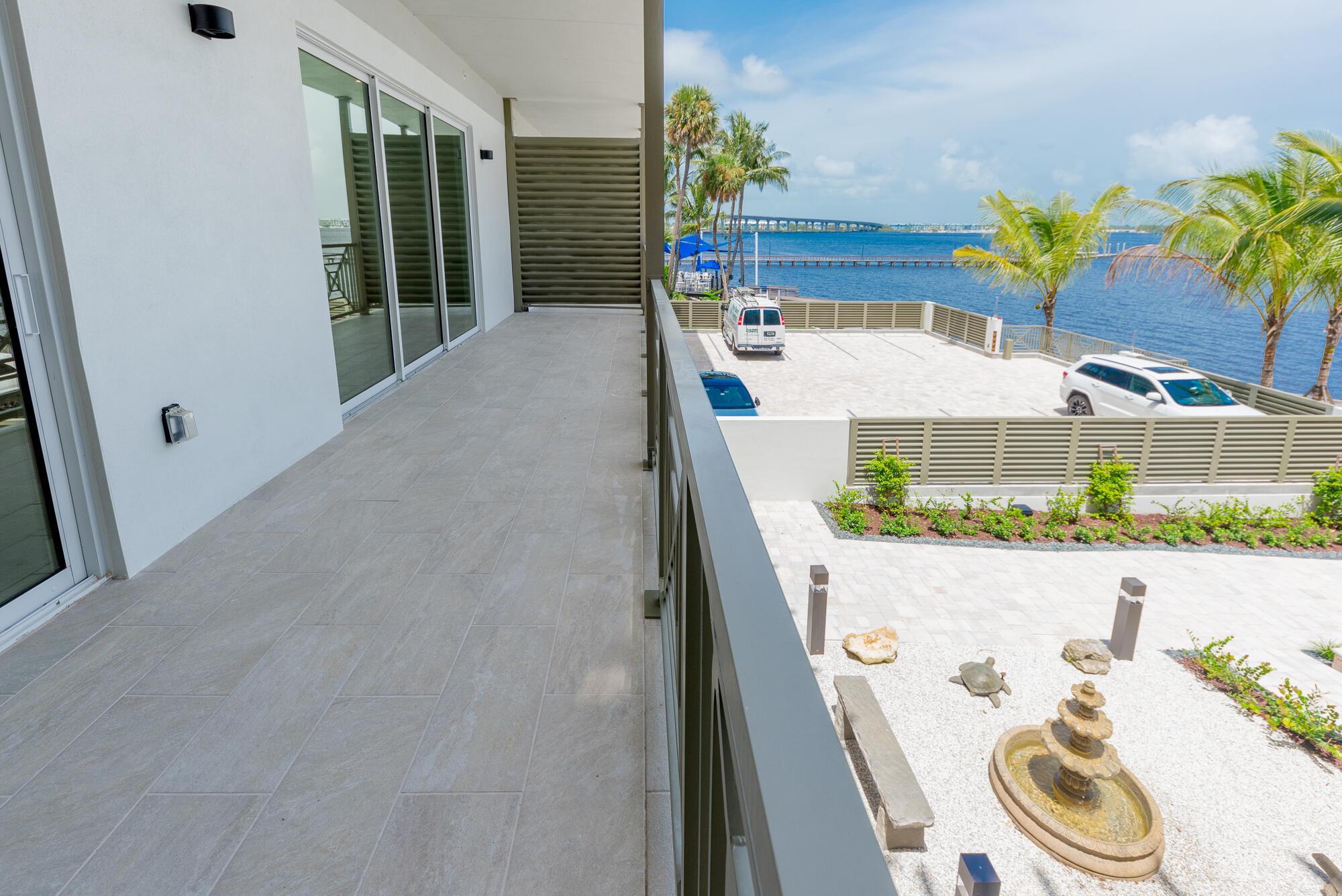 41 SW Seminole Street 203, Stuart, FL, 34994/$1,320,000 4 41 SW Seminole Street 203