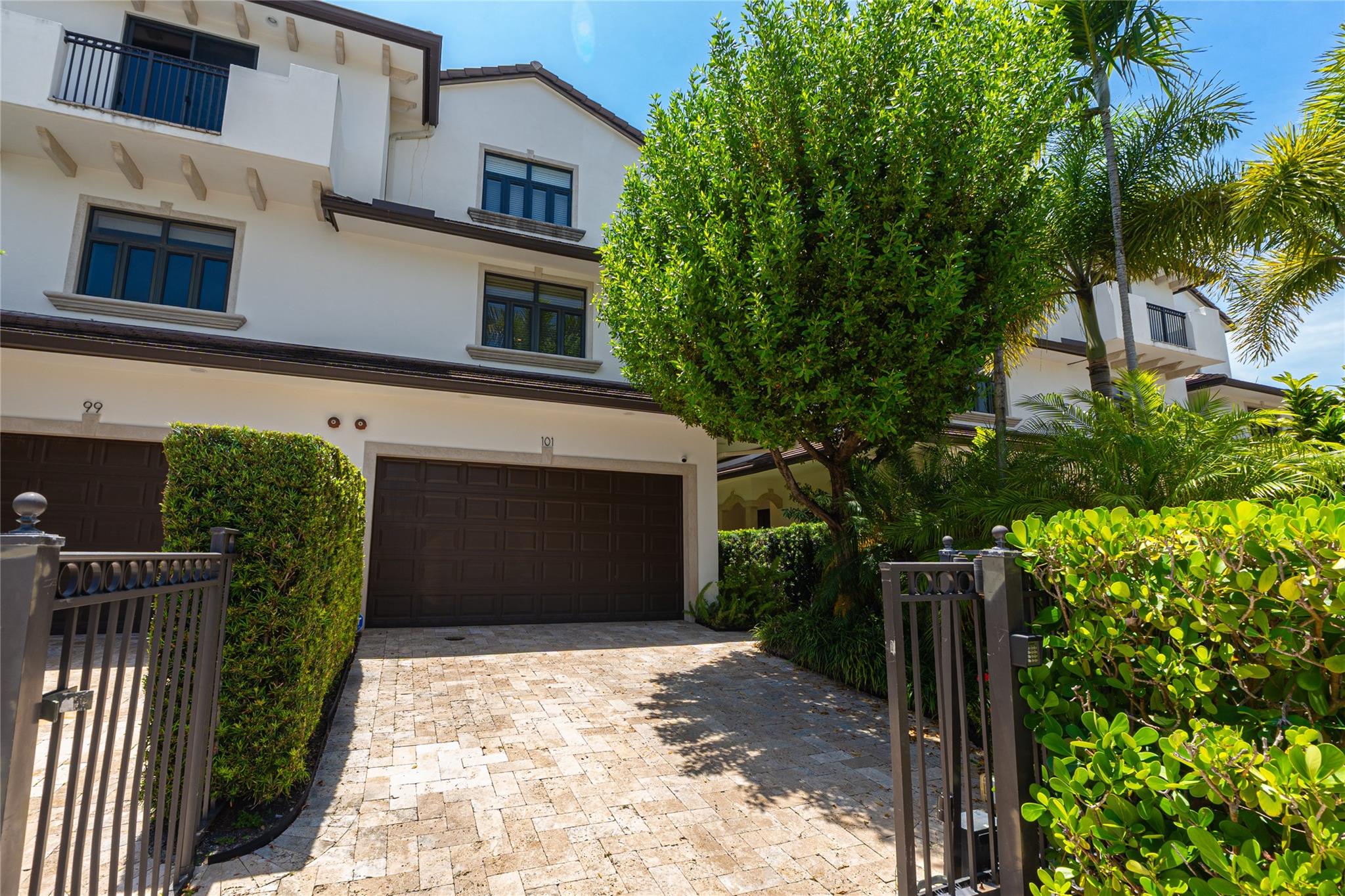 101 Isle Of Venice Dr 101