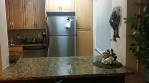 COLONIAL CLUB - Residential Lease