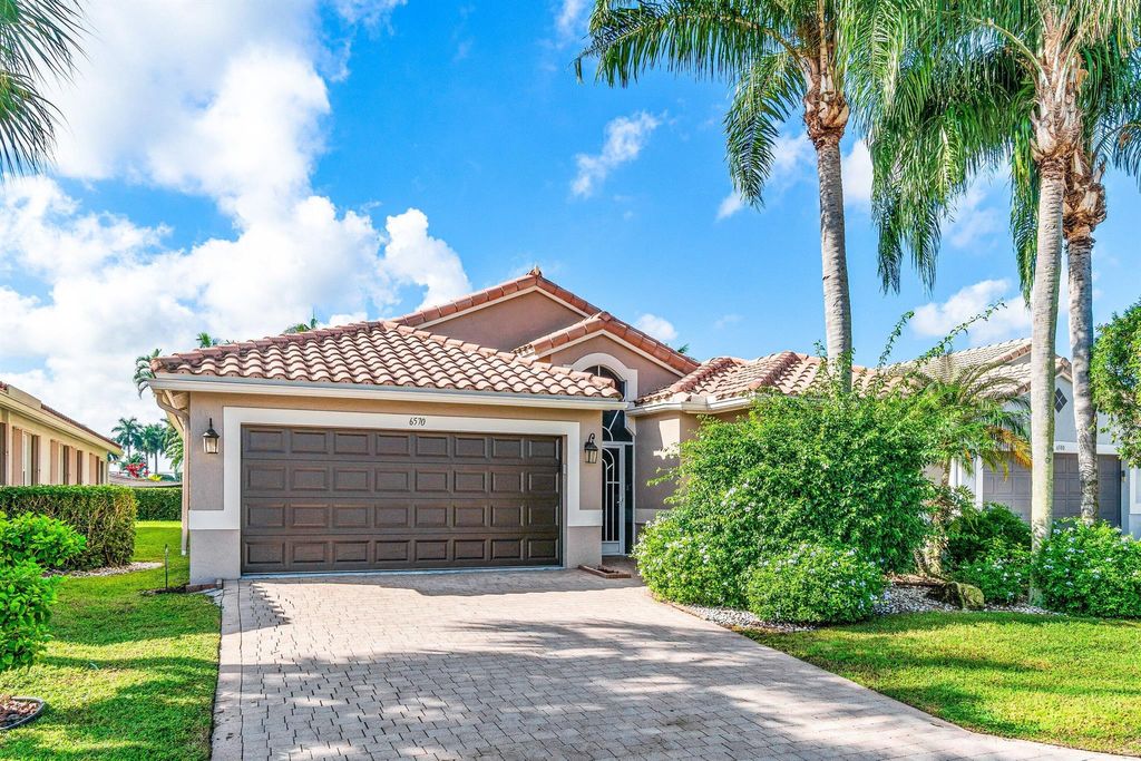 Photo of 6570 Maybrook Road, Boynton Beach, FL 33437 (MLS # R11129576)