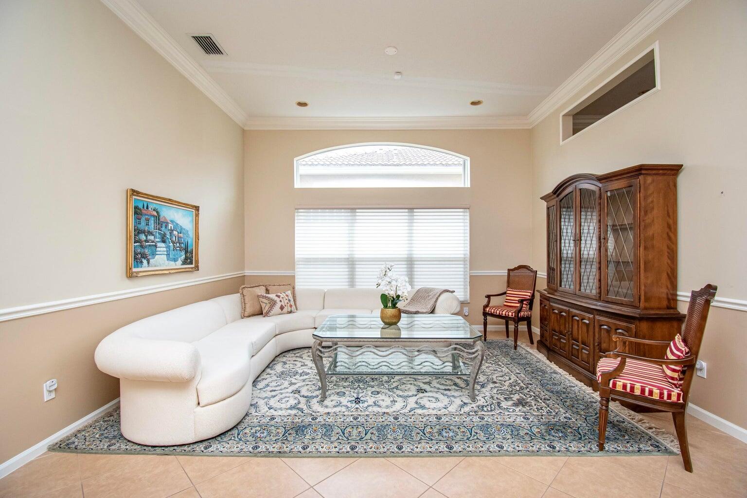 VALENCIA PALMS 6 - Residential