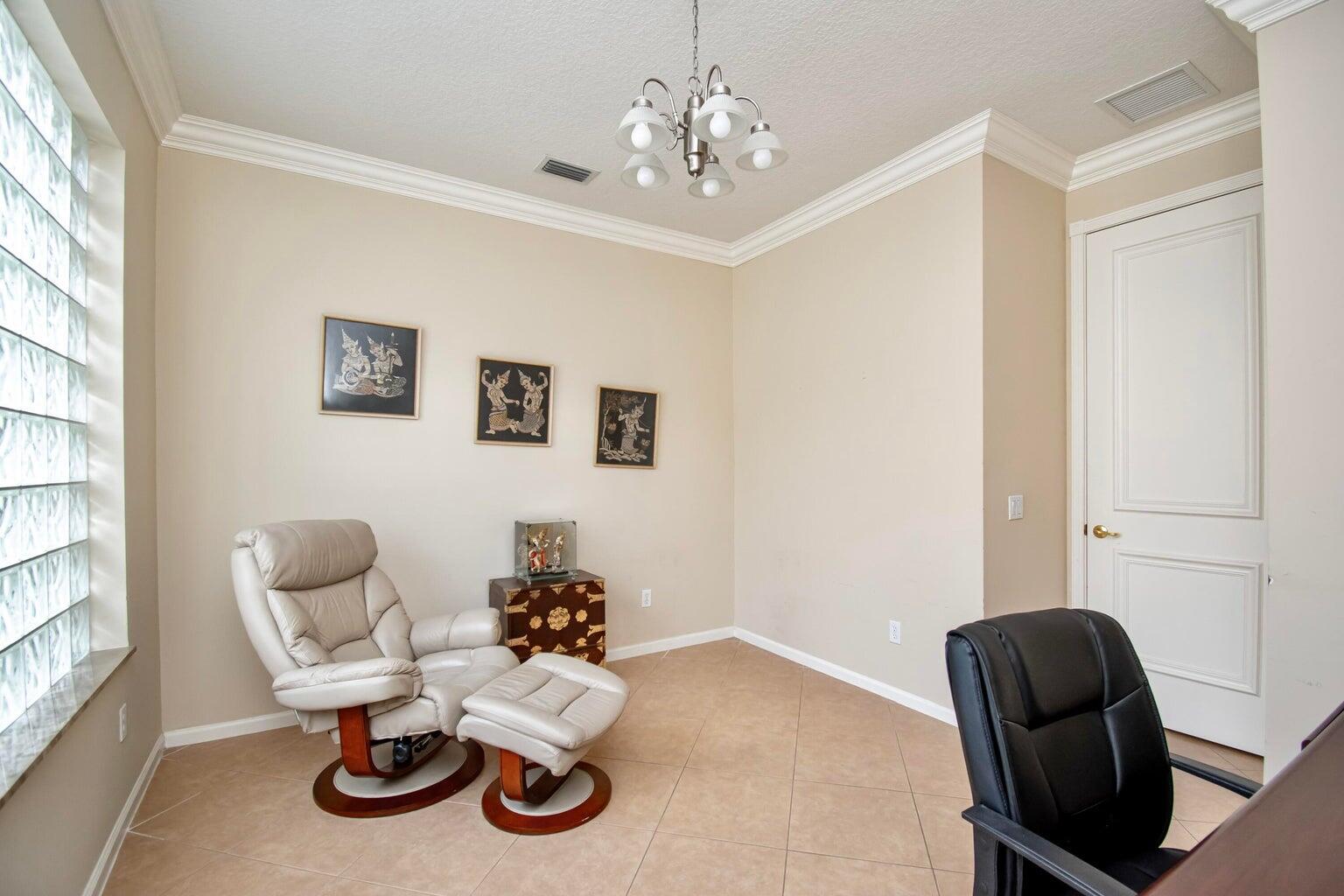 VALENCIA PALMS 6 - Residential