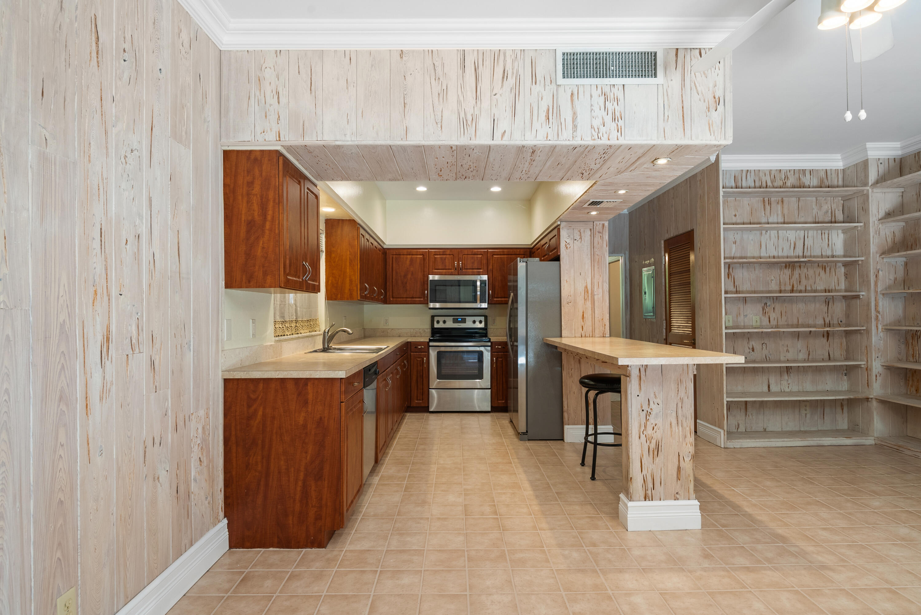 TALBOT HOUSE III CONDO - Residential Lease