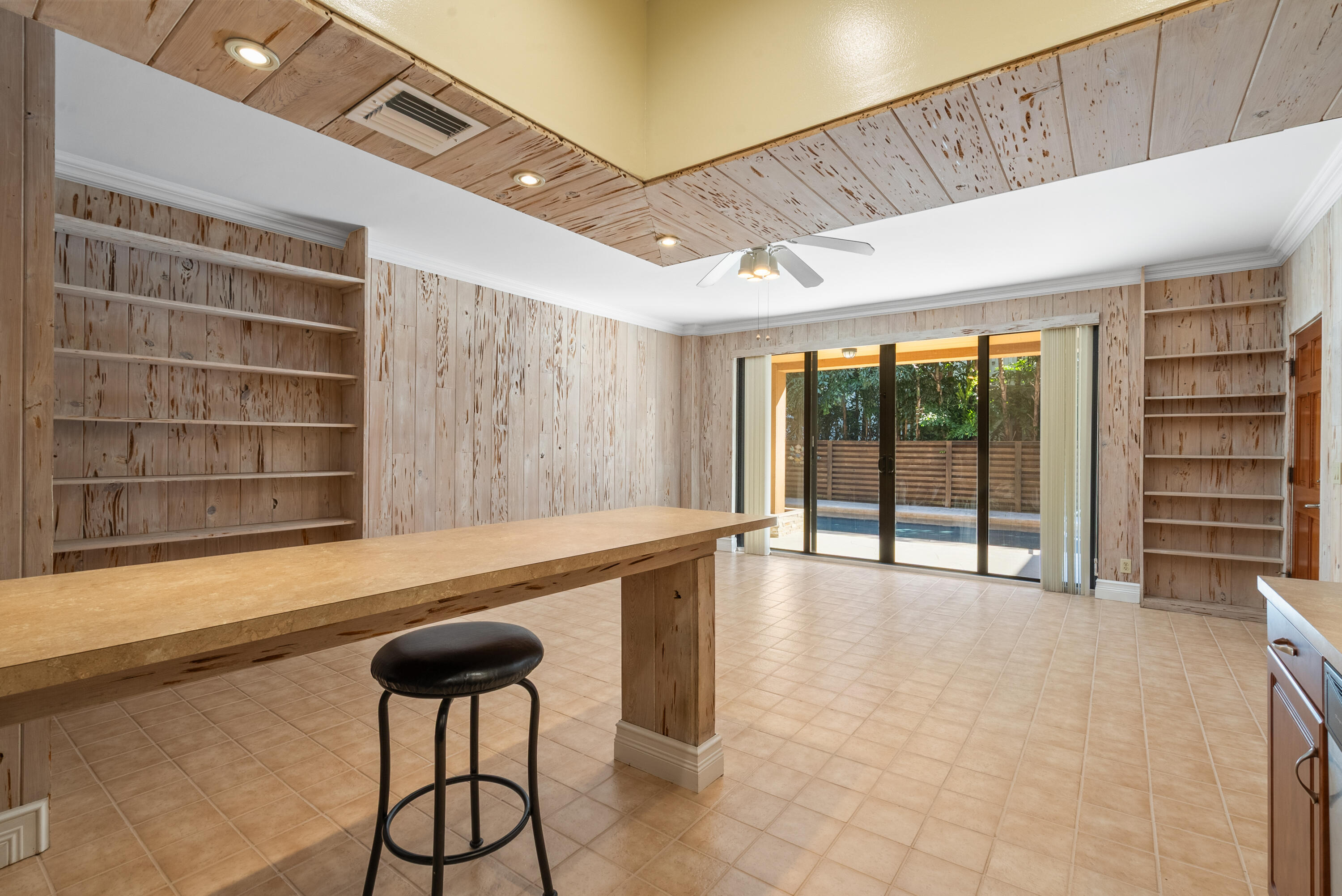 TALBOT HOUSE III CONDO - Residential Lease