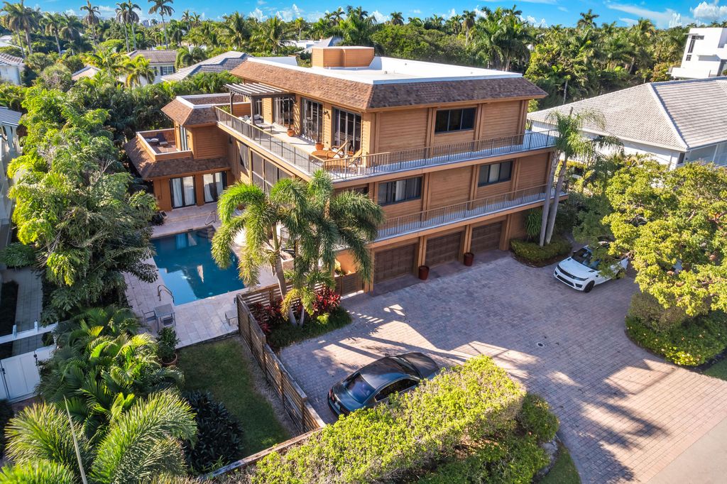 Photo of 122 Andrews Avenue #1-A, Delray Beach, FL 33483 (MLS # R11161886)