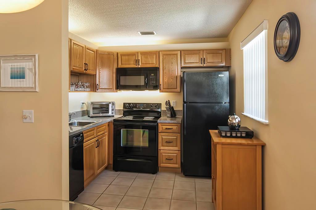 VISTA ROYALE PHASE IV BLDGS 83-111 - Residential