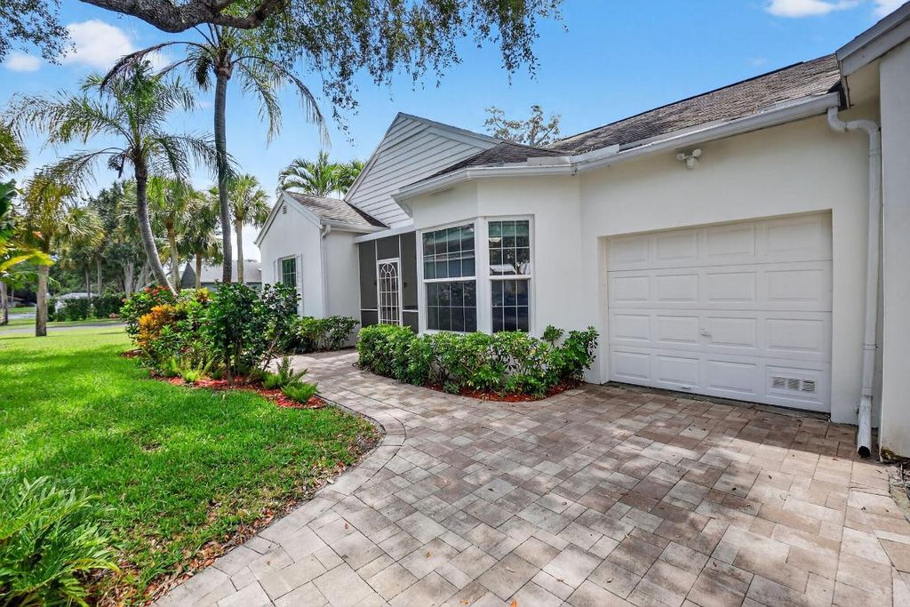Photo of 7632 Forest Green Lane, Boynton Beach, FL 33436 (MLS # R11117347)
