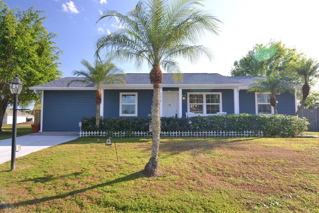 Photo of 1156 SW Estaugh Avenue, Port Saint Lucie, FL 34953 (MLS # R10776224)