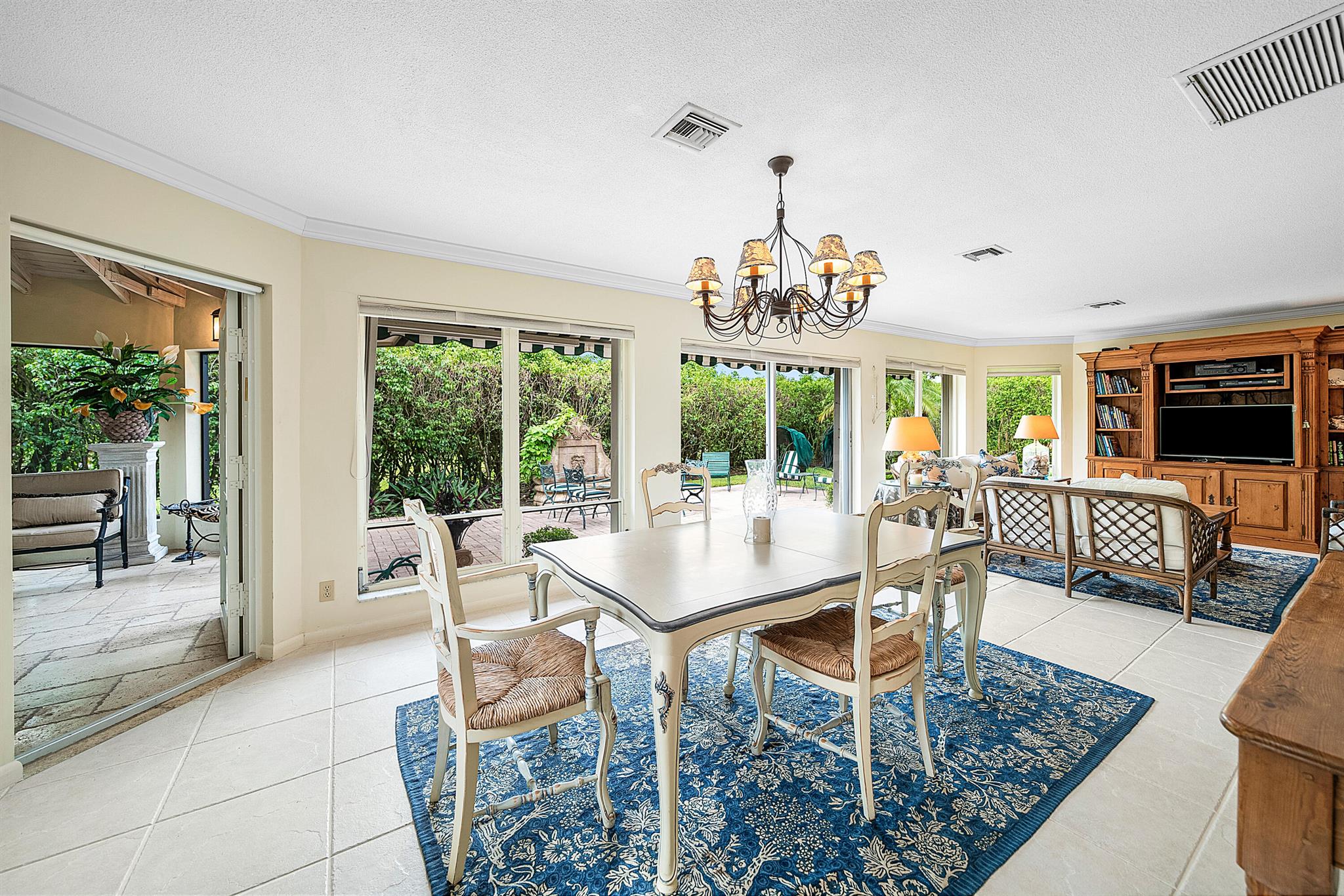 FORESTVIEW VILLAS AT ATLA - Residential