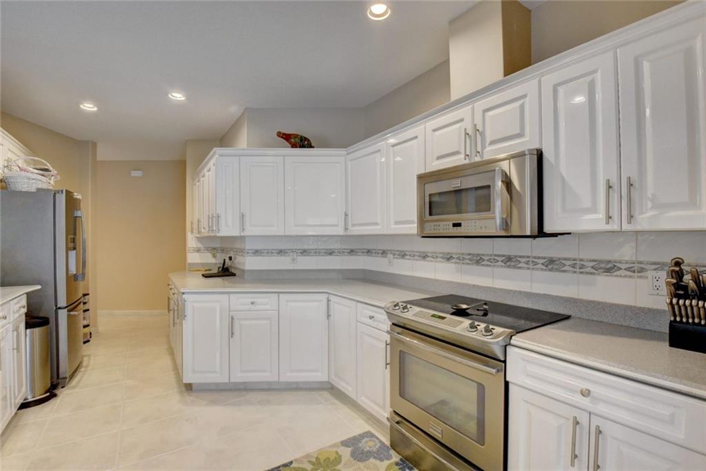 Boulevard Forest 113-39 B - Residential