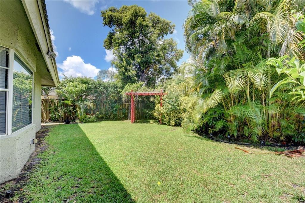 Boulevard Forest 113-39 B - Residential