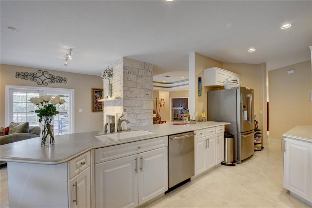 Boulevard Forest 113-39 B - Residential