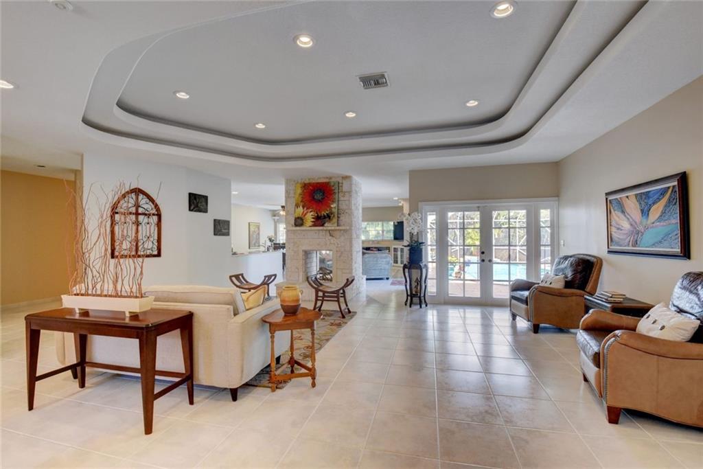 Boulevard Forest 113-39 B - Residential