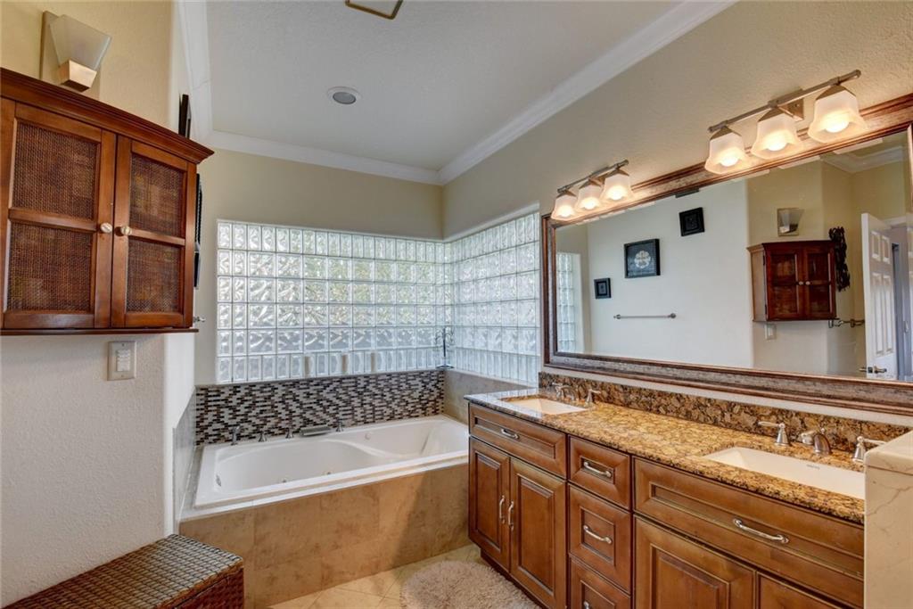 Boulevard Forest 113-39 B - Residential