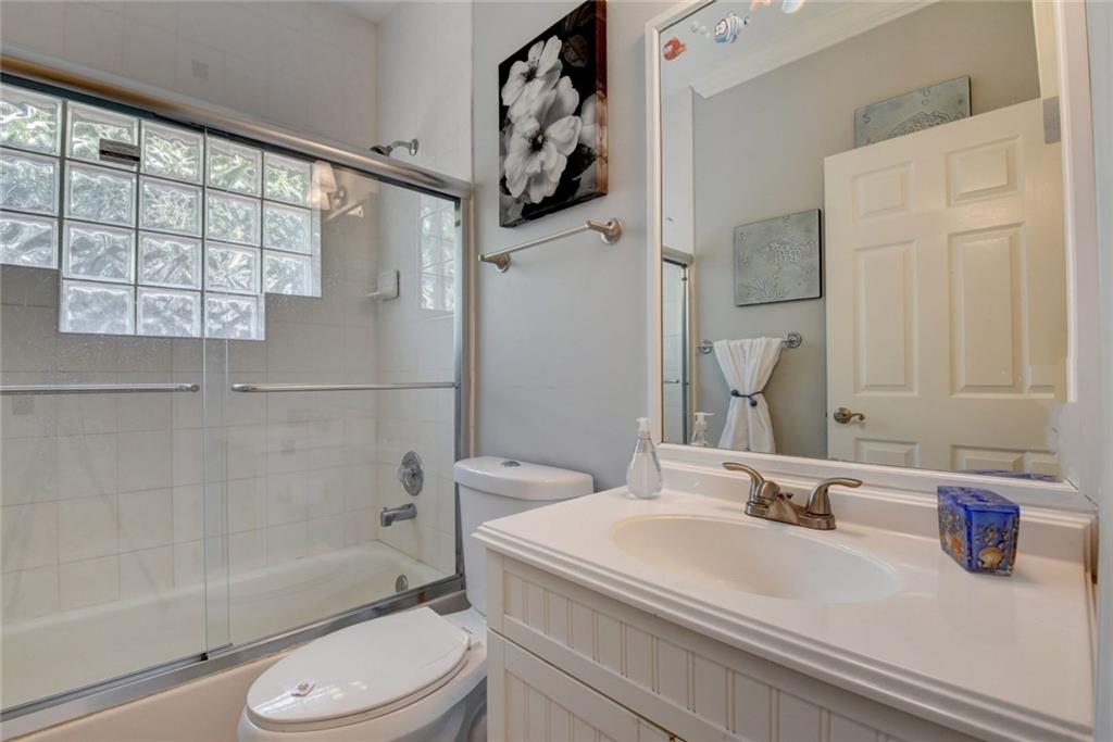 Boulevard Forest 113-39 B - Residential