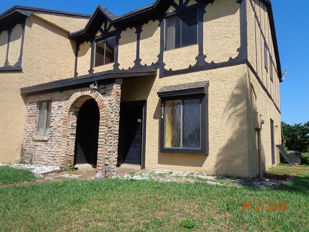 SPRINGTREE LAKES - Residential