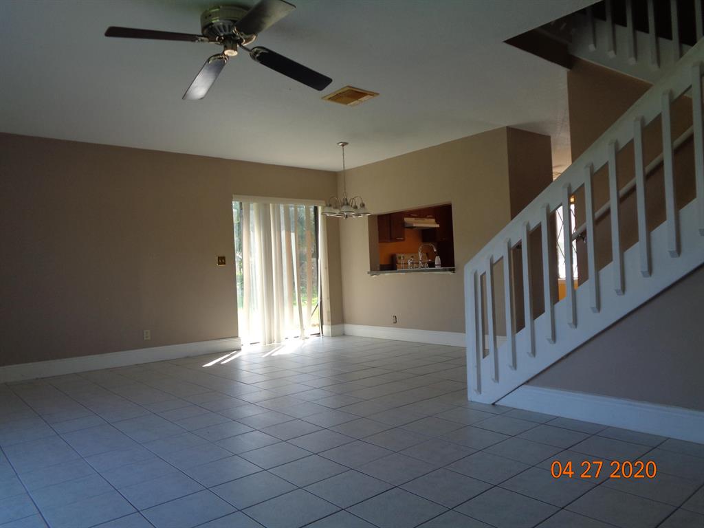 SPRINGTREE LAKES - Residential