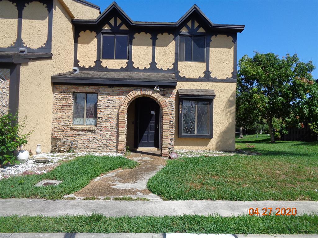 SPRINGTREE LAKES - Residential