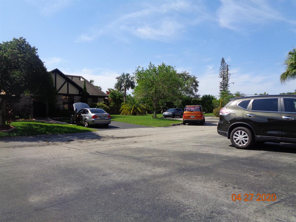 SPRINGTREE LAKES - Residential