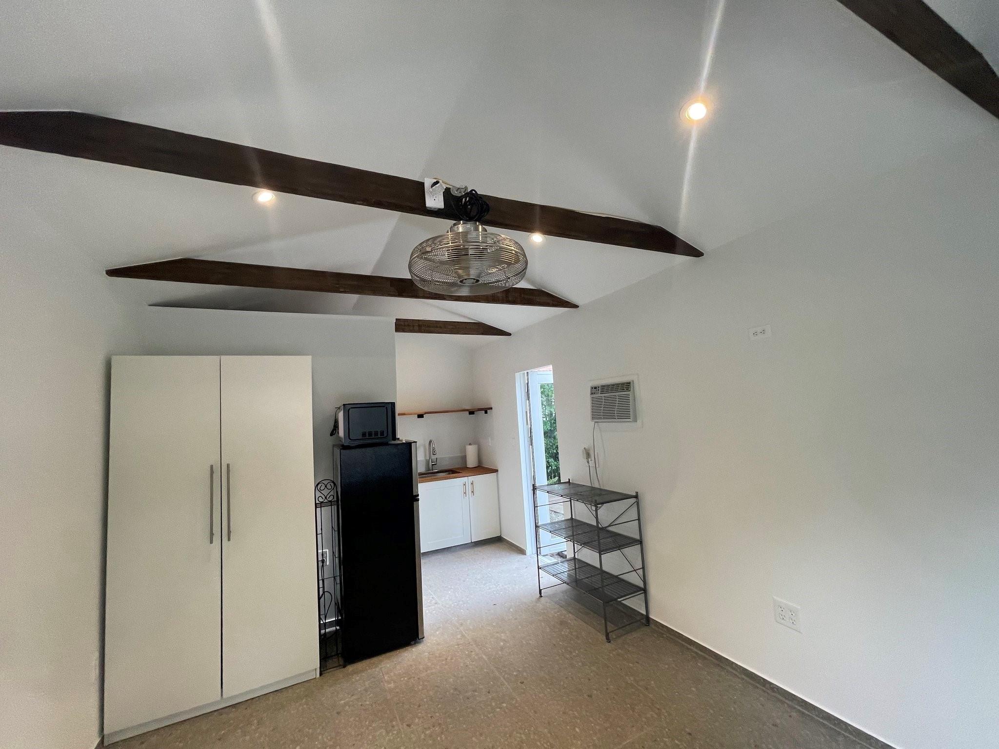 GLEN GABLES - Residential Lease