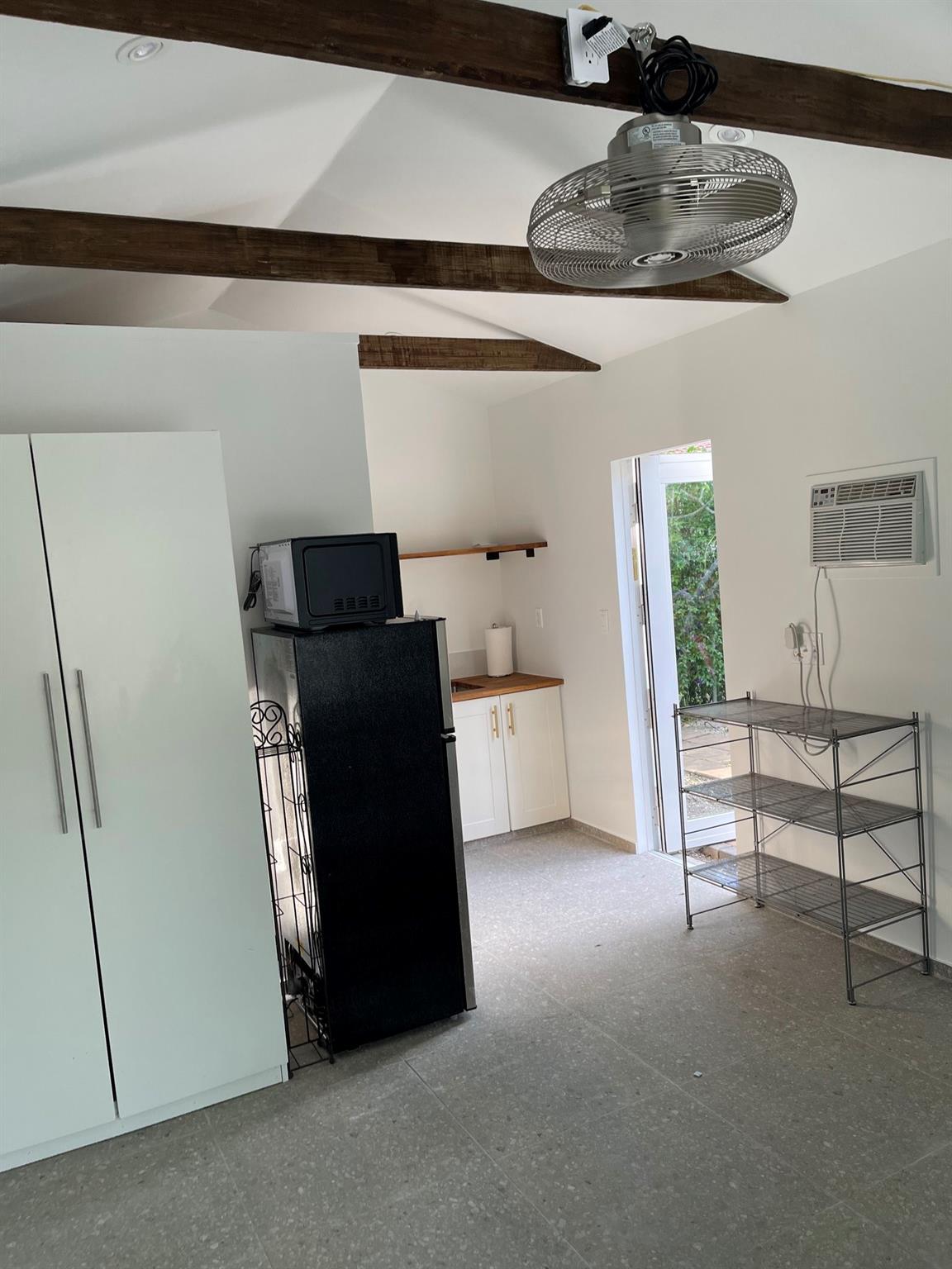 GLEN GABLES - Residential Lease