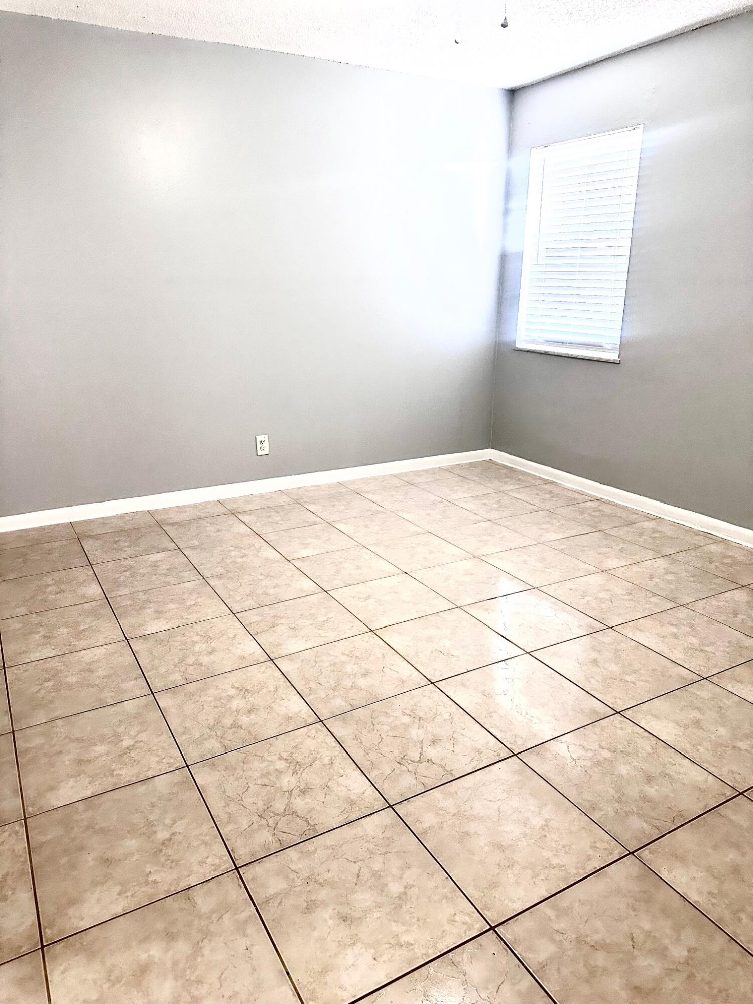 GOOLSBY SUB UNREC ON - Residential Lease