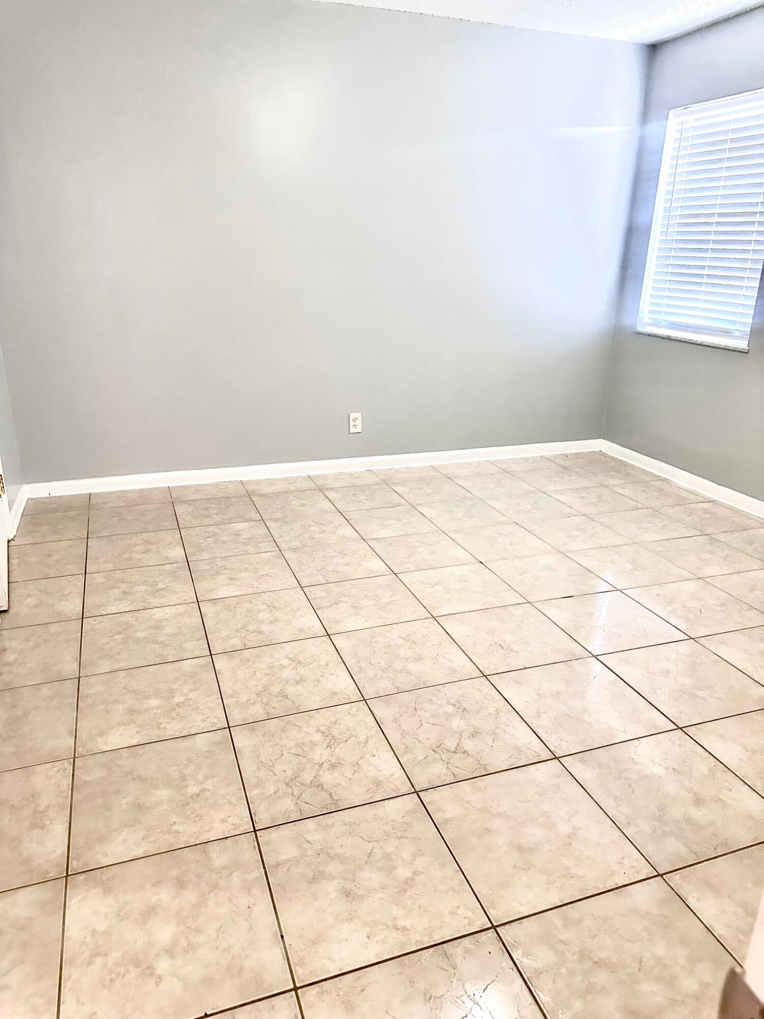 GOOLSBY SUB UNREC ON - Residential Lease