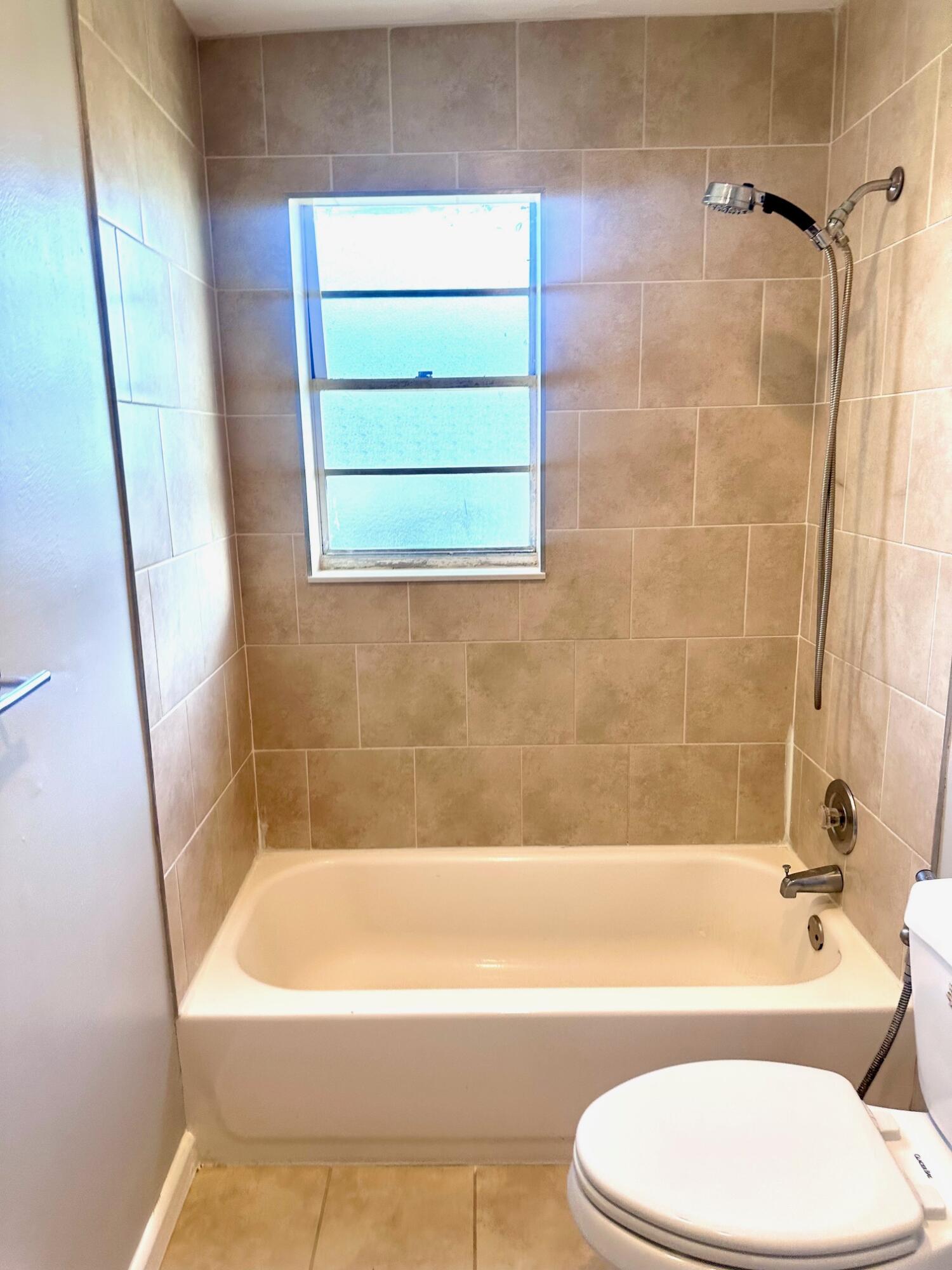 GOOLSBY SUB UNREC ON - Residential Lease