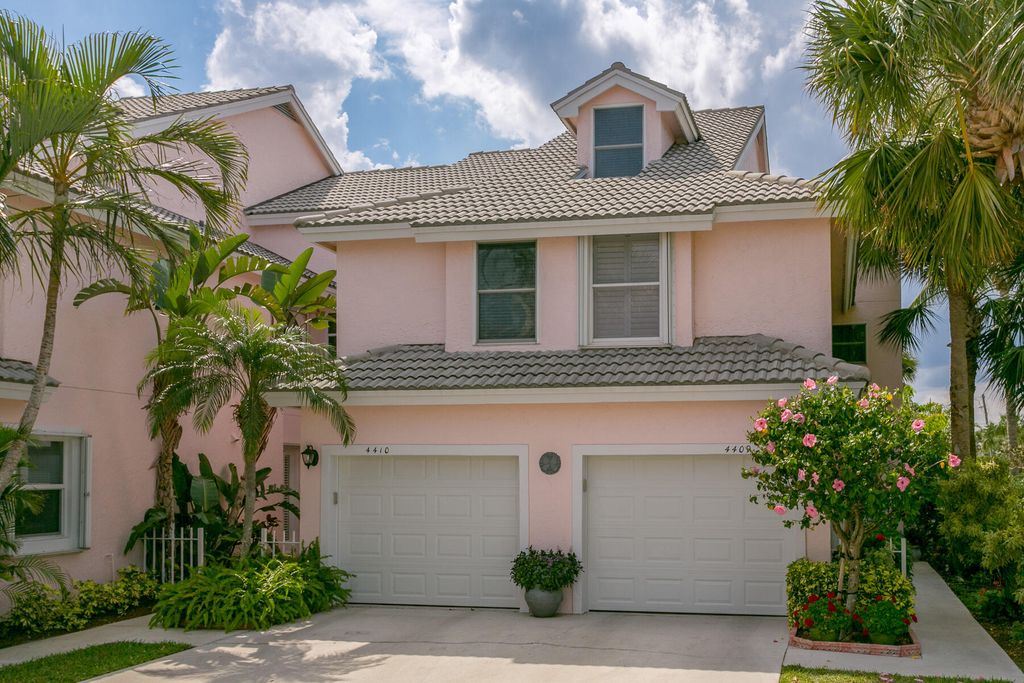 Photo of 4410 Fairway Drive N, Jupiter, FL 33477 (MLS # R10984572)