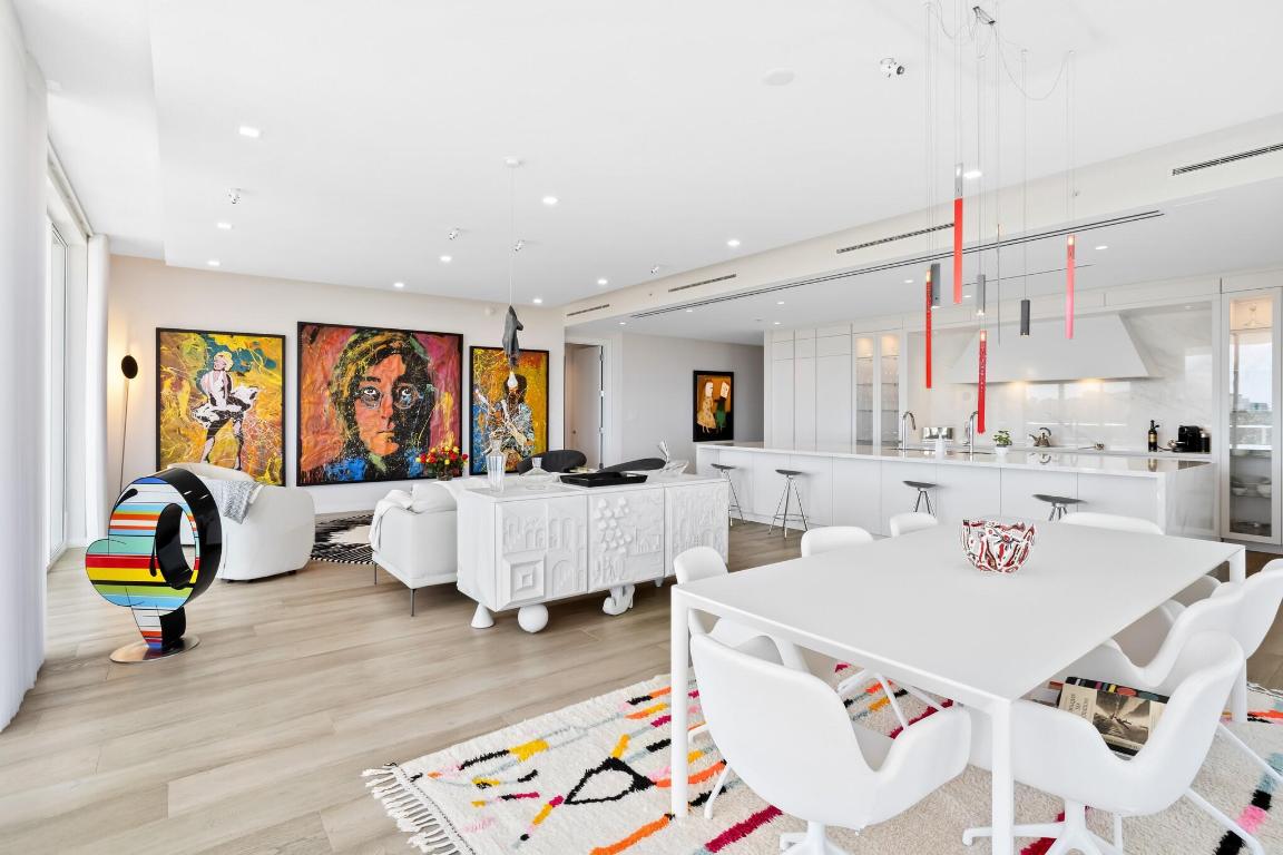 200 SE Mizner Boulevard 717