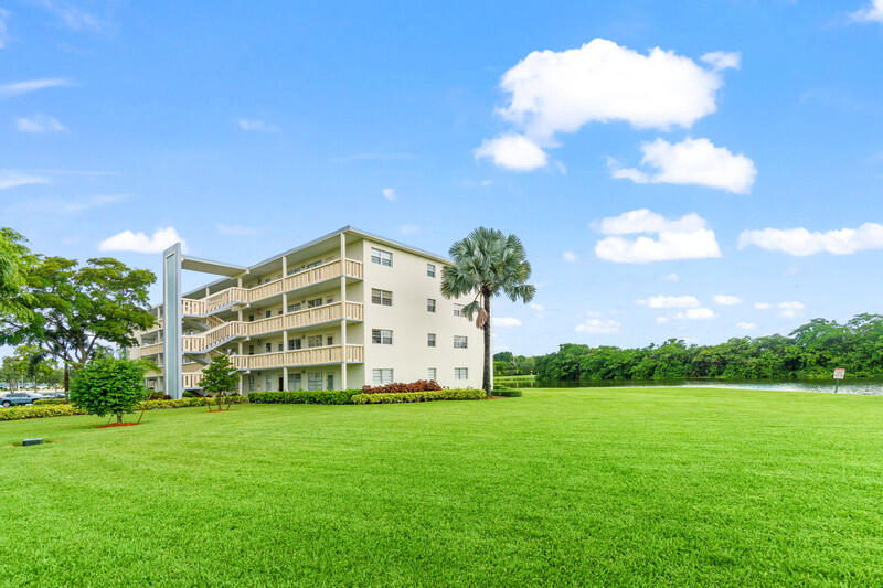 AINSLIE/ CENTURY VILLAGE - Residential