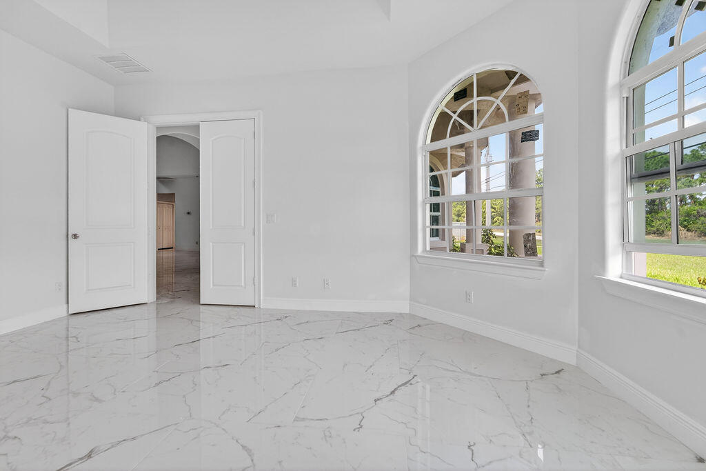 PORT ST LUCIE SECTION 37 - Residential