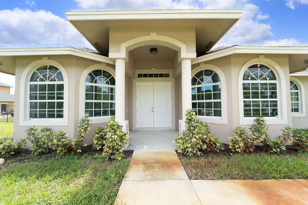Photo of 376 SW Paar Drive, Port Saint Lucie, FL 34953 (MLS # B26009662)