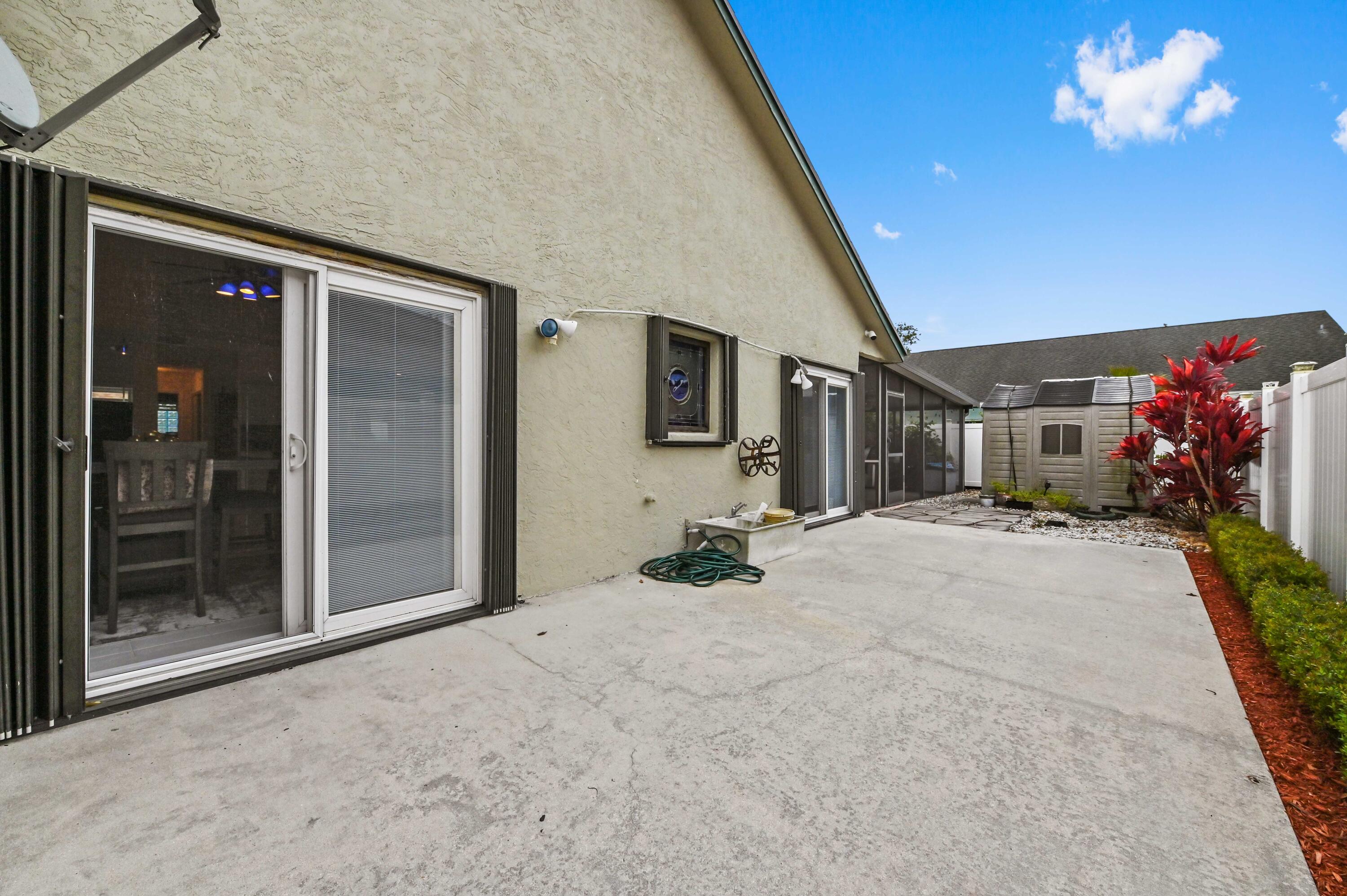 LAKES OF SHERBROOKE - Residential