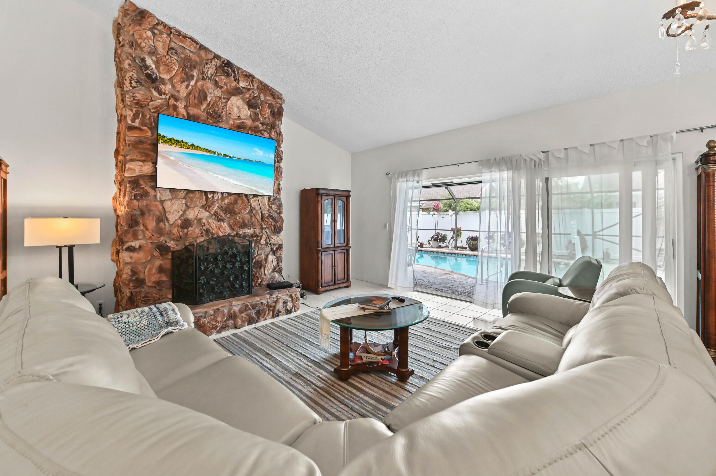LAKES OF SHERBROOKE - Residential