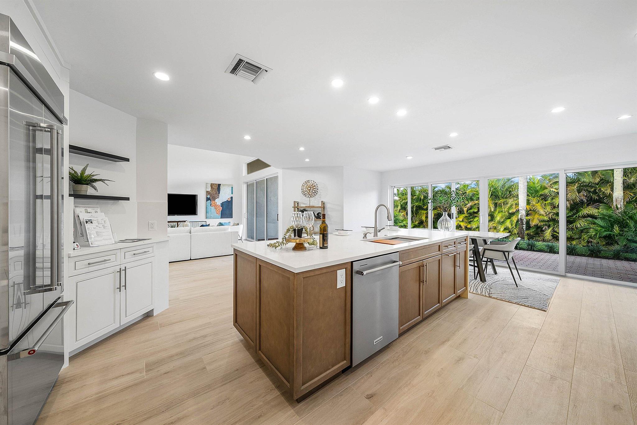 WINDSOR PARKE / POLO CLUB - Residential