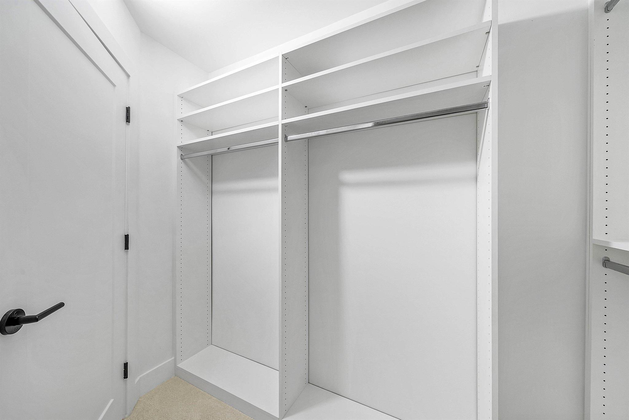 WINDSOR PARKE / POLO CLUB - Residential