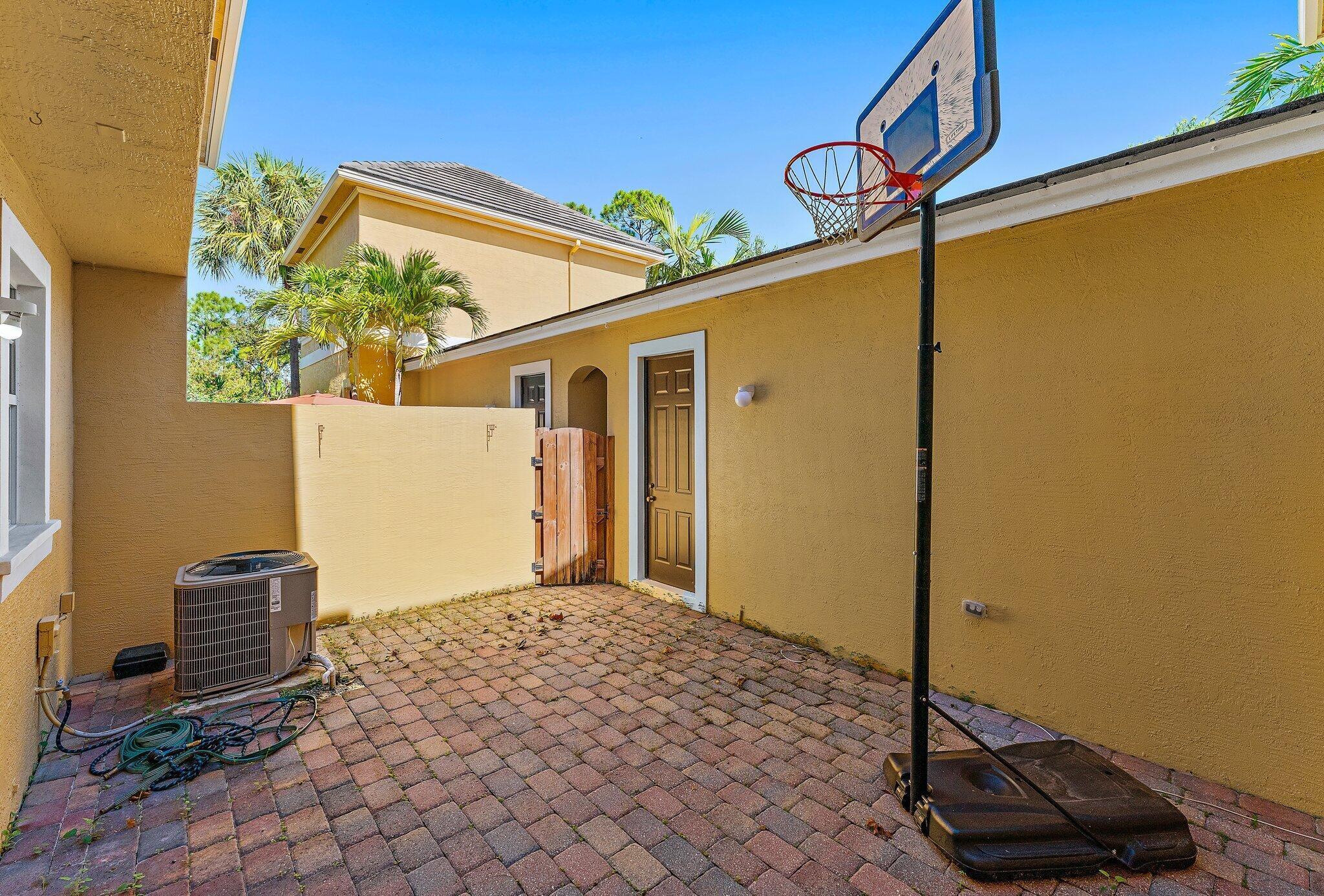 CANTERBURY PLACE - Residential Lease