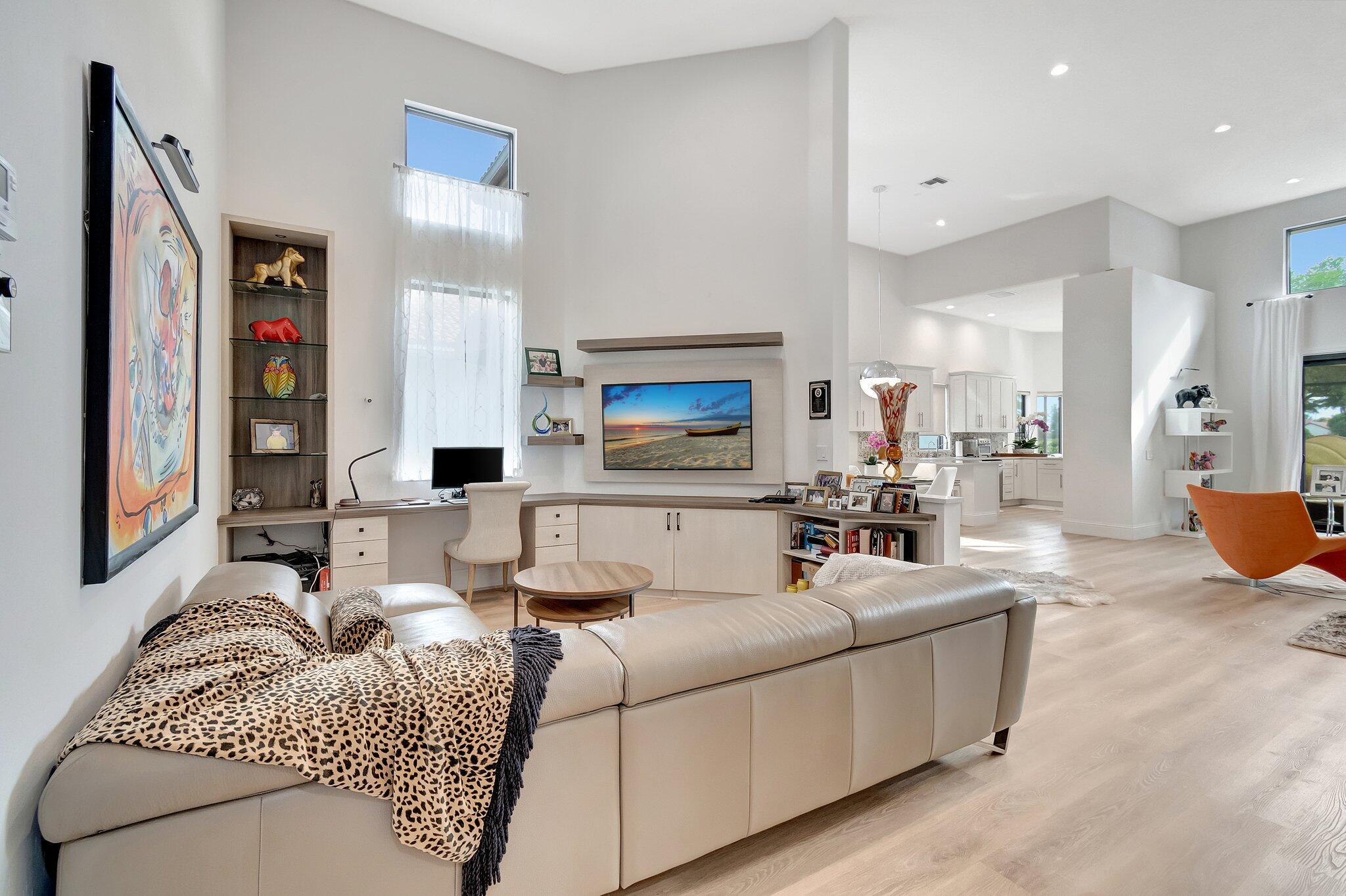 STONEBRIDGE COUNTRY CLUB - Residential