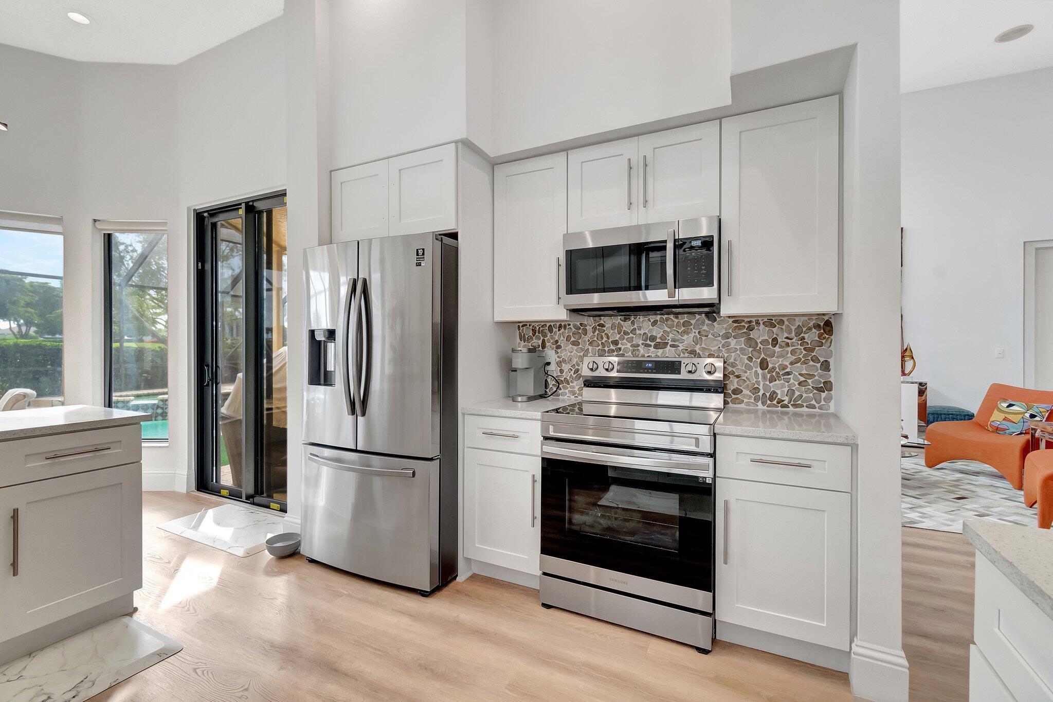 STONEBRIDGE COUNTRY CLUB - Residential