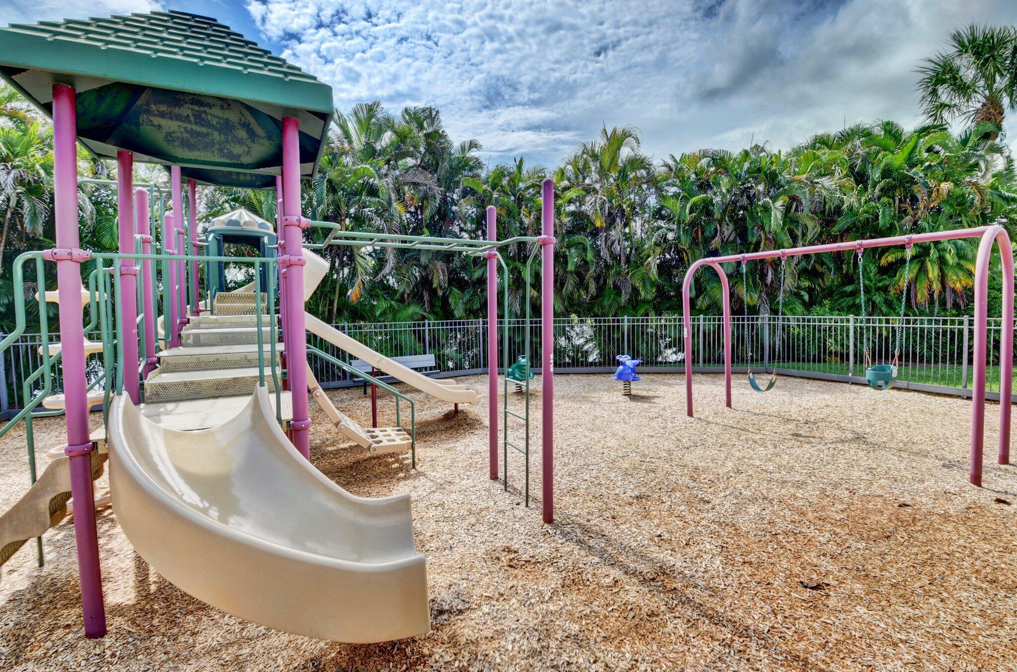 STONEBRIDGE COUNTRY CLUB - Residential