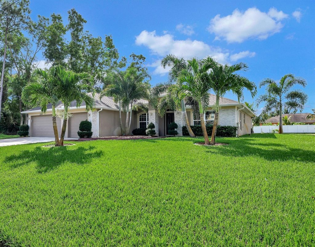 Photo of 236 SW Covington Road, Port Saint Lucie, FL 34953 (MLS # R10932564)