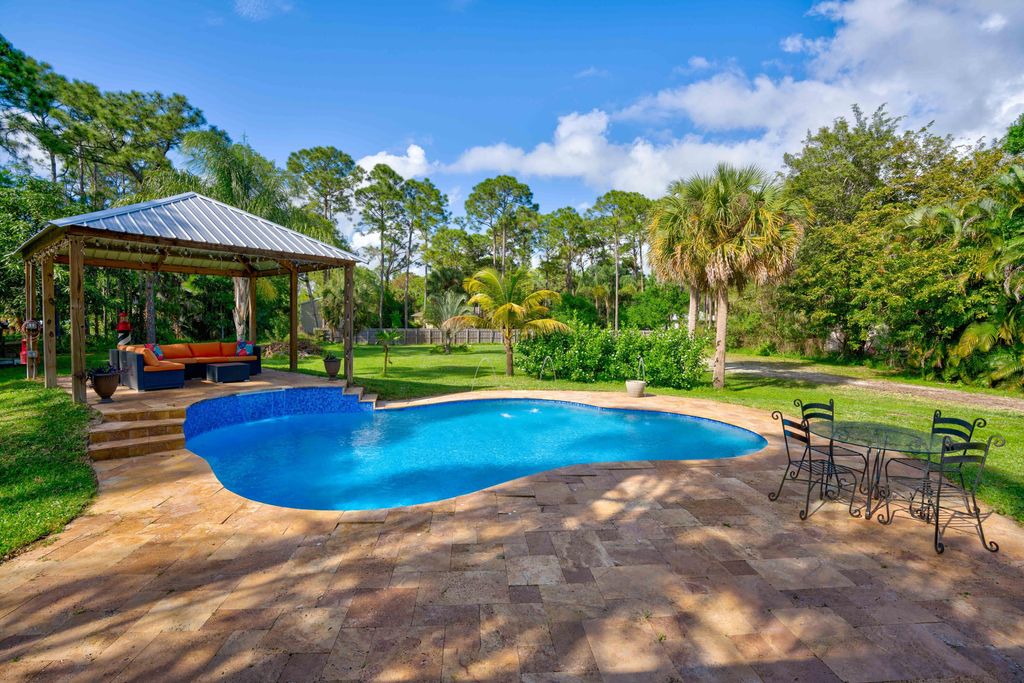 Photo of 10455 151st Lane, Jupiter, FL 33478 (MLS # R10965801)