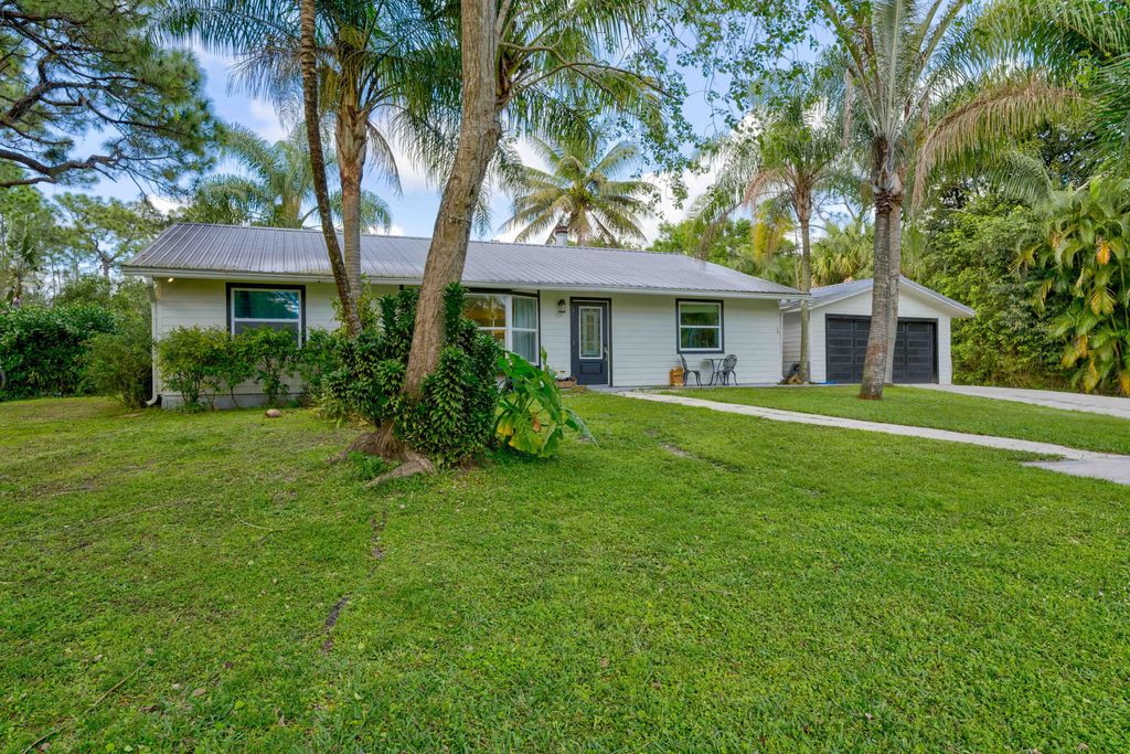 Photo of 10455 151st Lane, Jupiter, FL 33478 (MLS # R10965801)