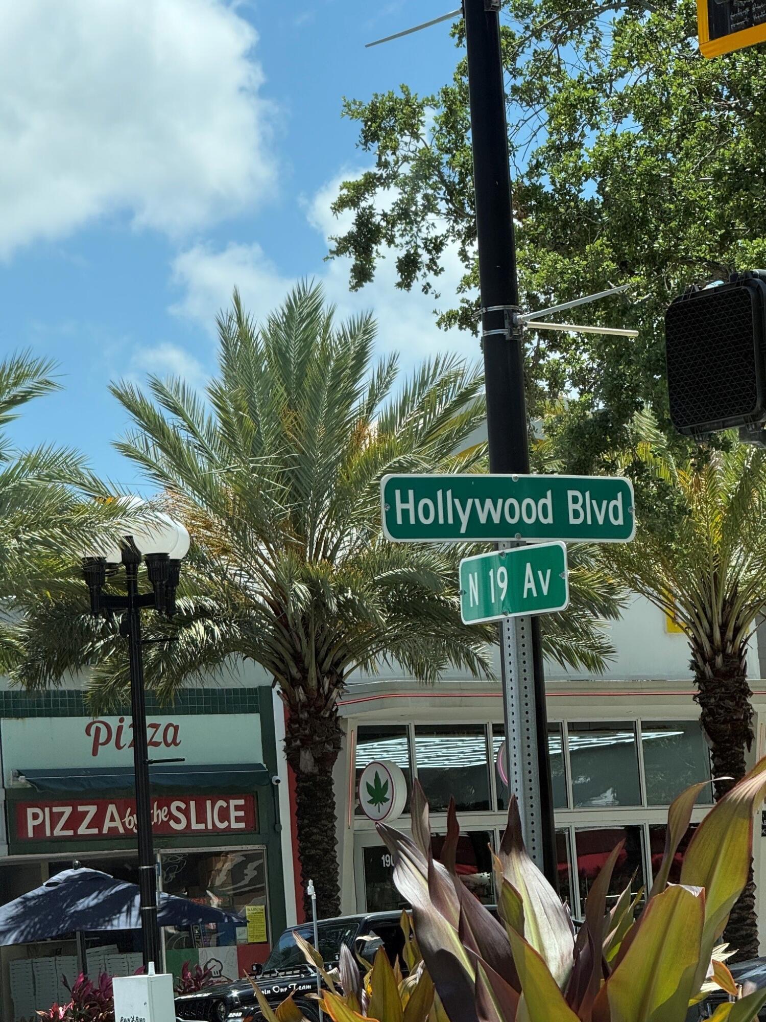 HOLLYWOOD - Residential