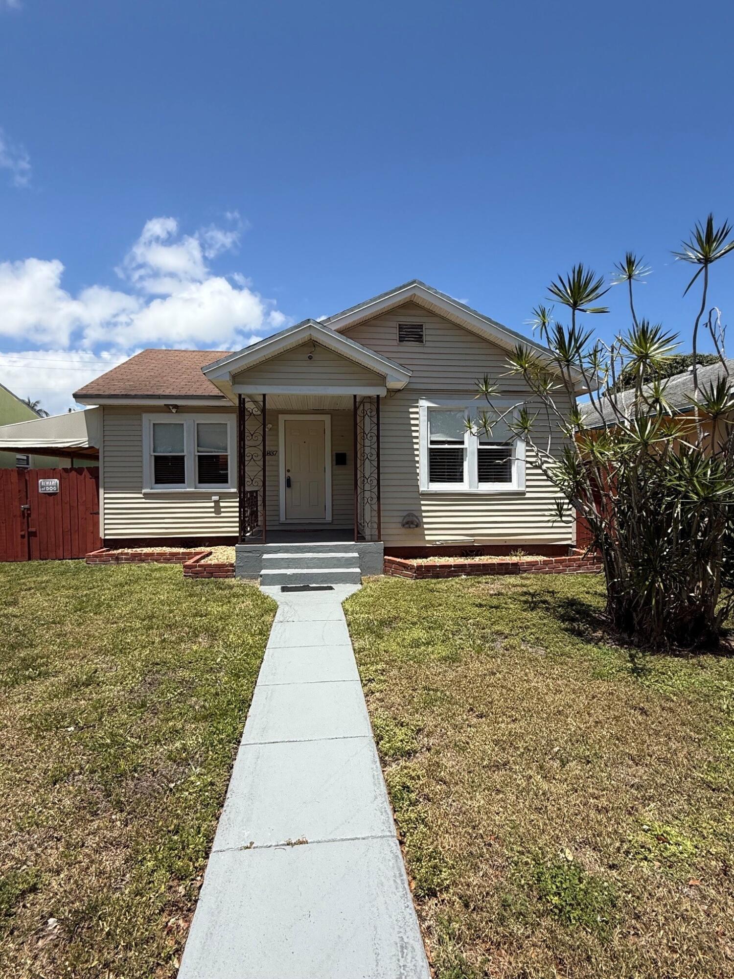 1837 Buchanan Street Front And Back